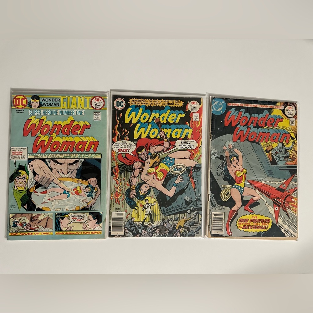 DC Wonder Woman #217, #227 and #229 comics